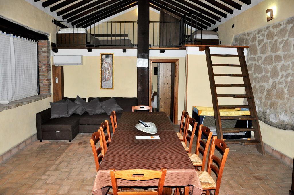 Agriturismo Nociquerceto Tarano エクステリア 写真